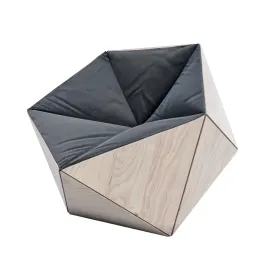 Poligonal chair
